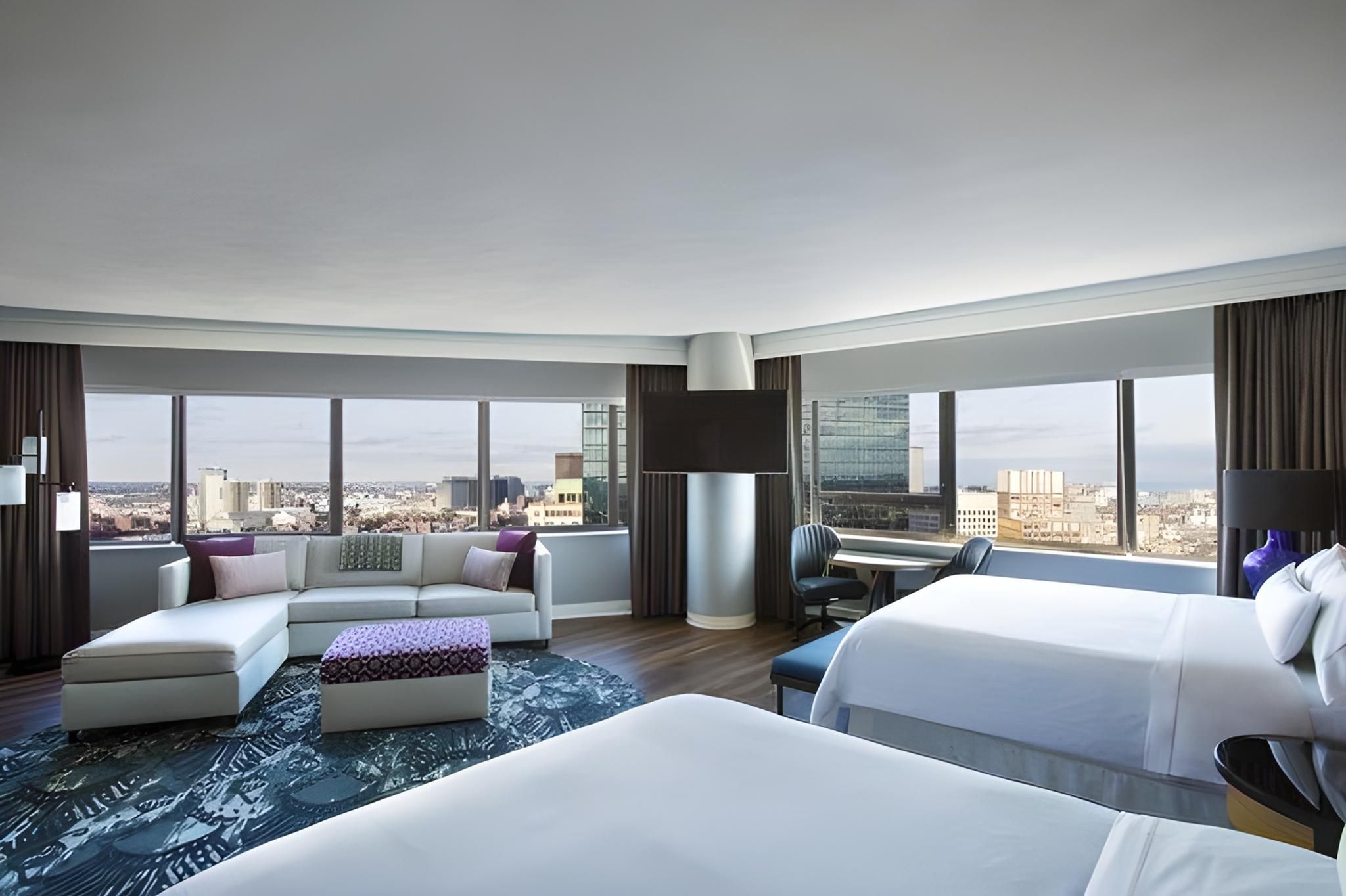 River View Studio Suite, Studio Suite, 2 Queen, Sofa bed, Charles River view, River view