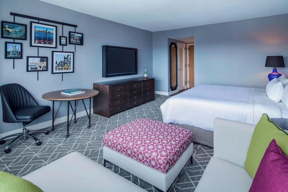 The Westin Copley Place, Boston, a Marriott Hotel Traditional Room, 1 King Bed 3