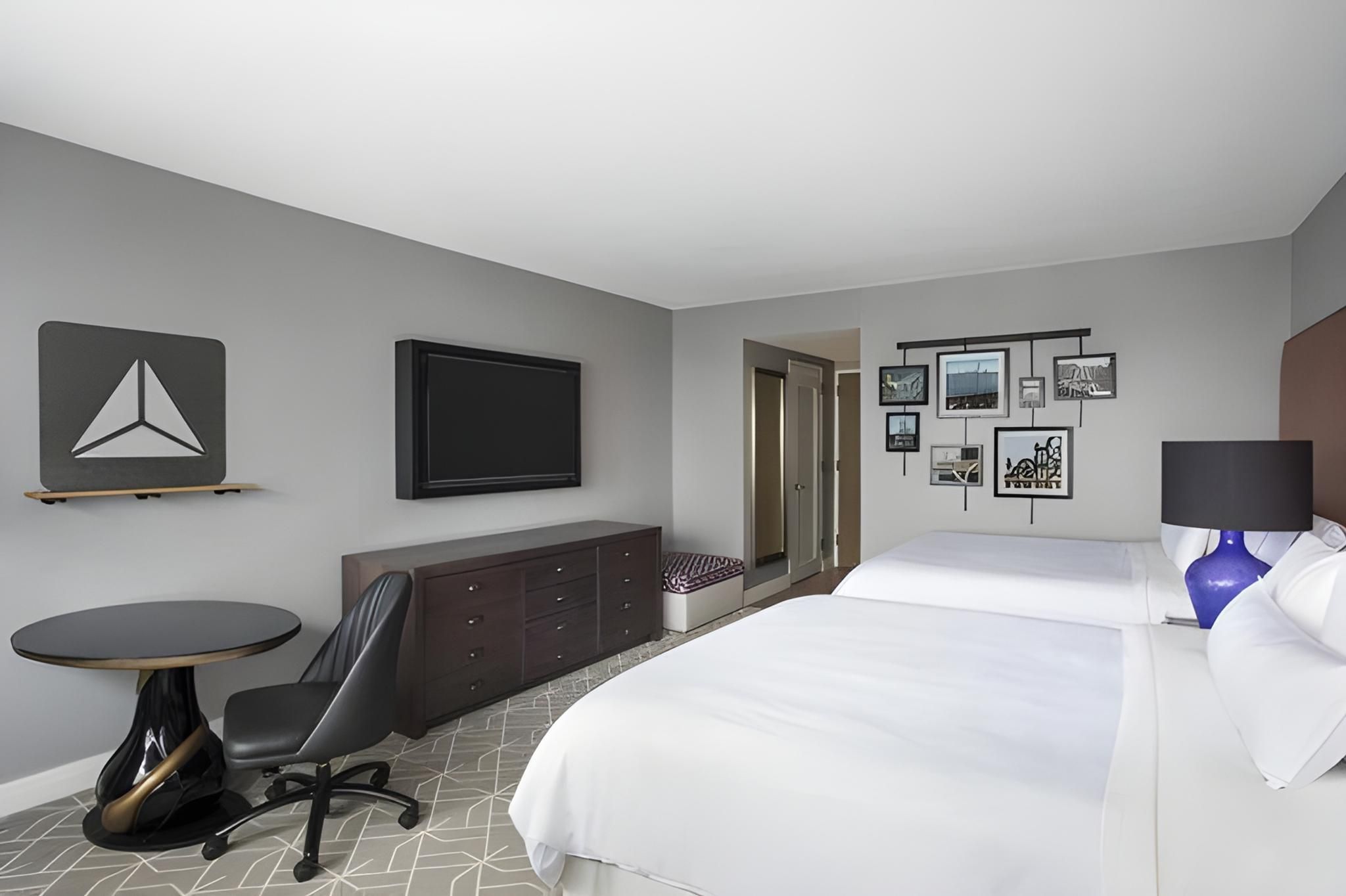 Traditional Guest Room, Guest room, 2 Queen