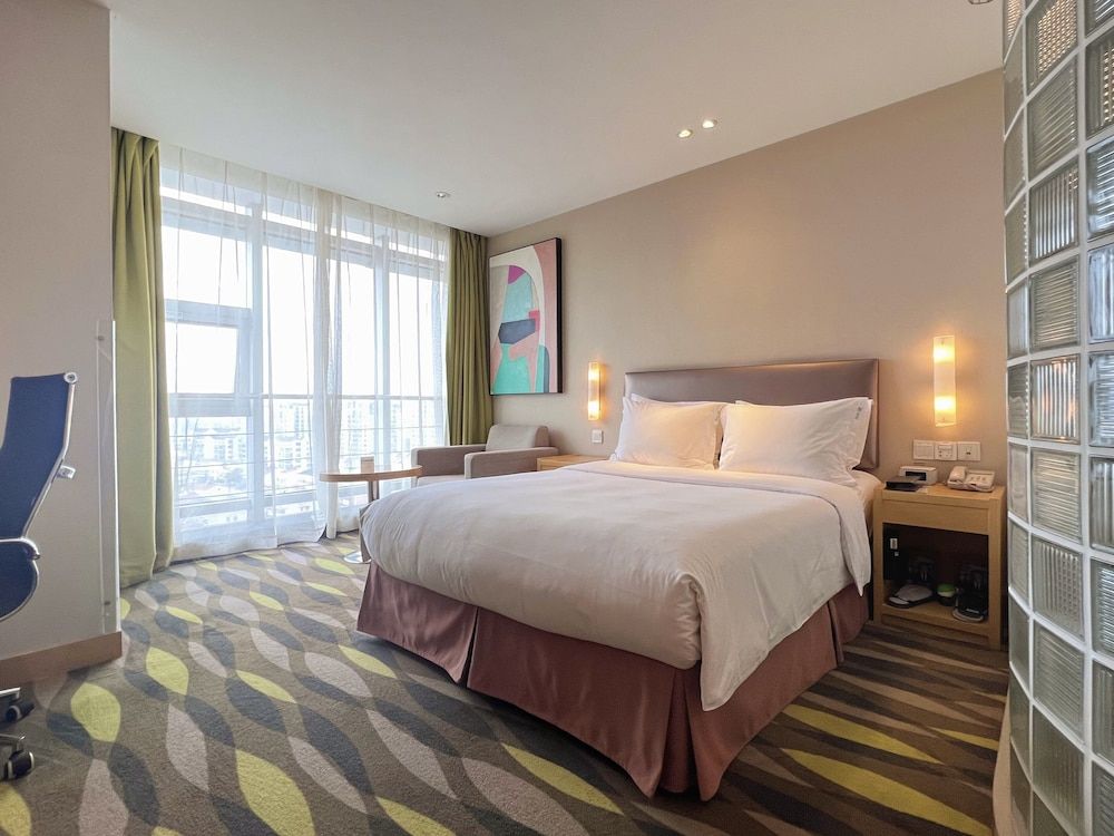 Standard Room, 1 Queen Bed