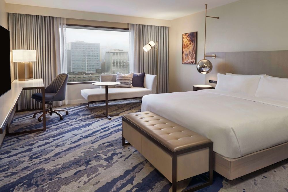 Hilton Toronto Standard Room - One King Bed