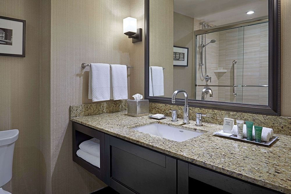 undefined Hilton Toronto 9