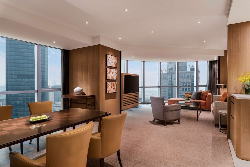 Hyatt Regency Shanghai, Wujiaochang