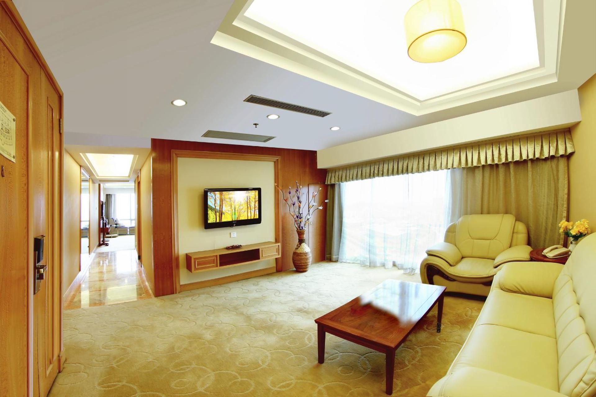 Jiangmen Gladden Hotel Deluxe Suite 3