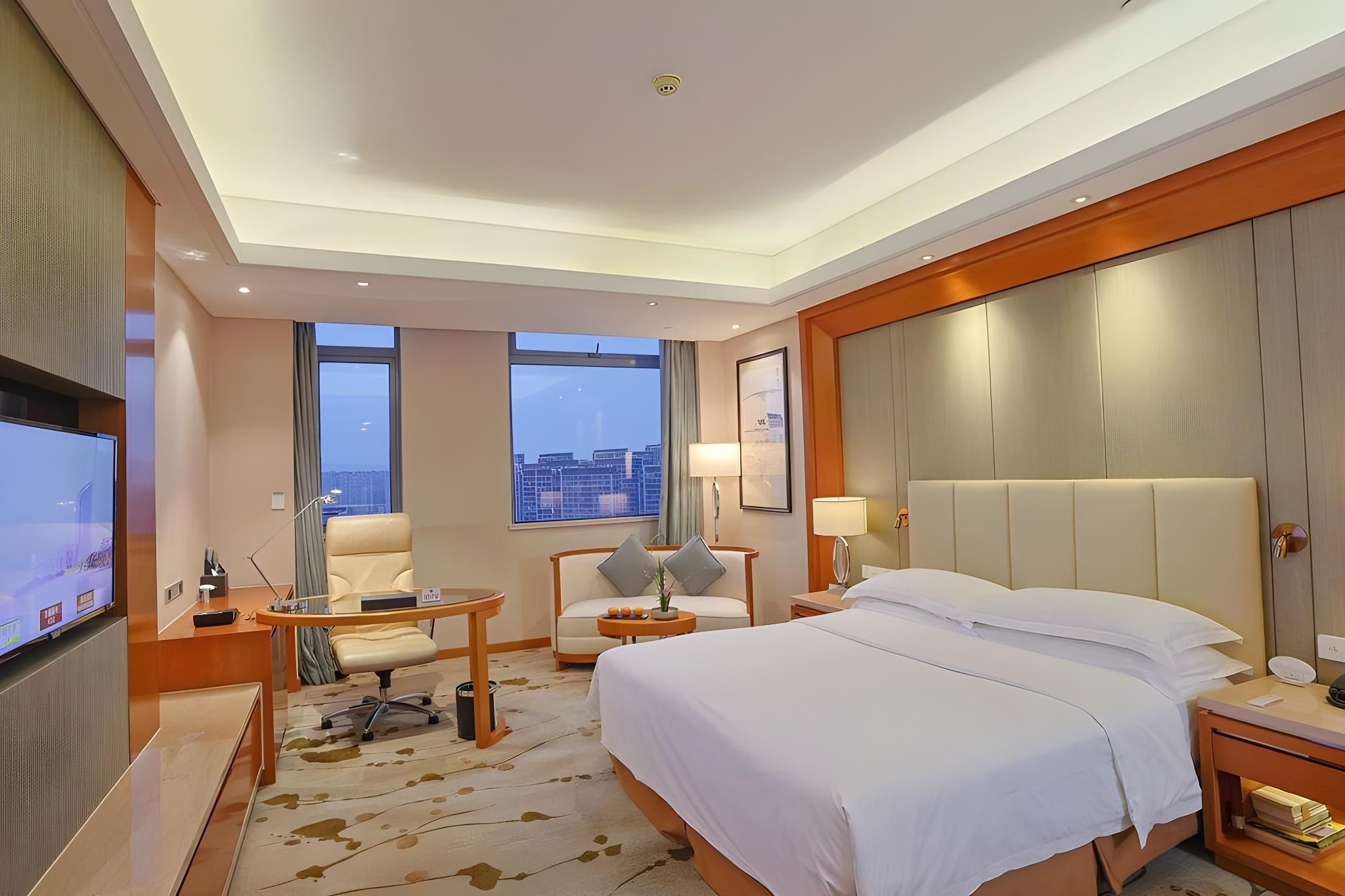 Spring Festival - Business Room with City View
