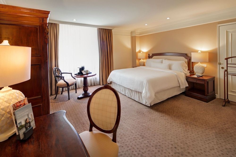 Deluxe Room, 1 King Bed