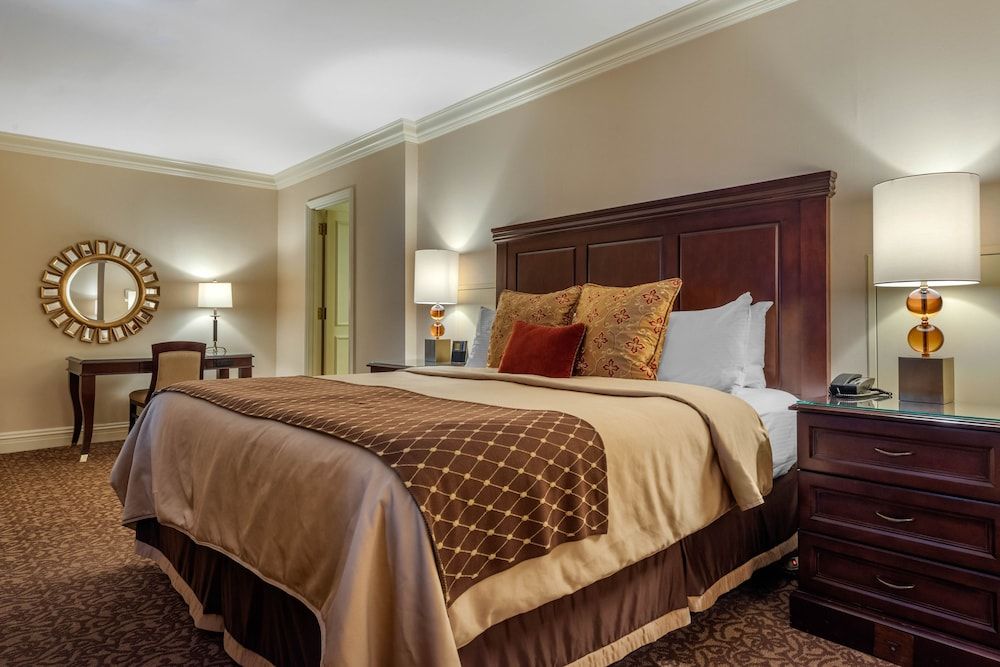 Premier Room, 1 King Bed