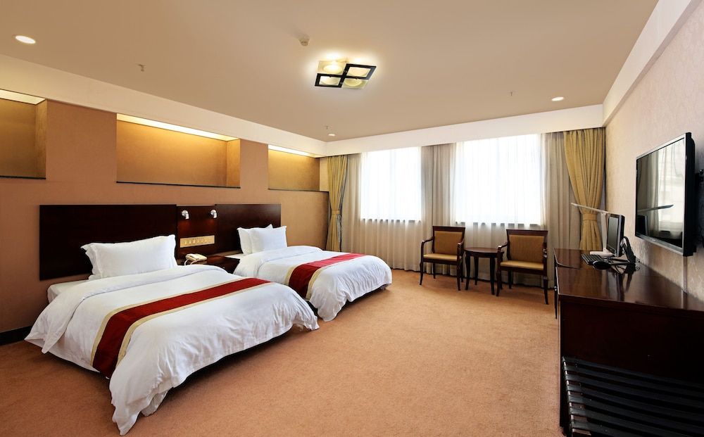 undefined Xinhua Hotel 2