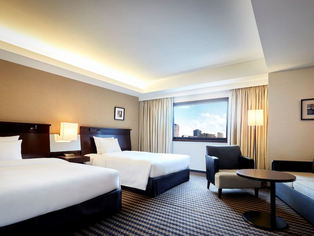 Premium Room, 2 Queen Beds, Smoking, Club Lounge Access (Corner)