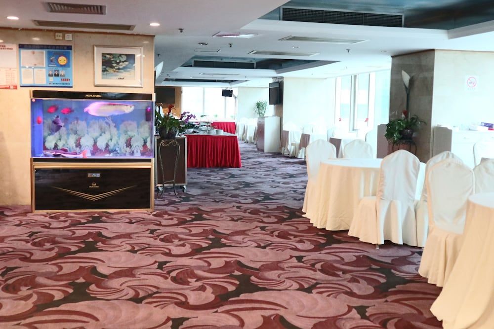 undefined Jin Jiang Tian Cheng Hotel 7