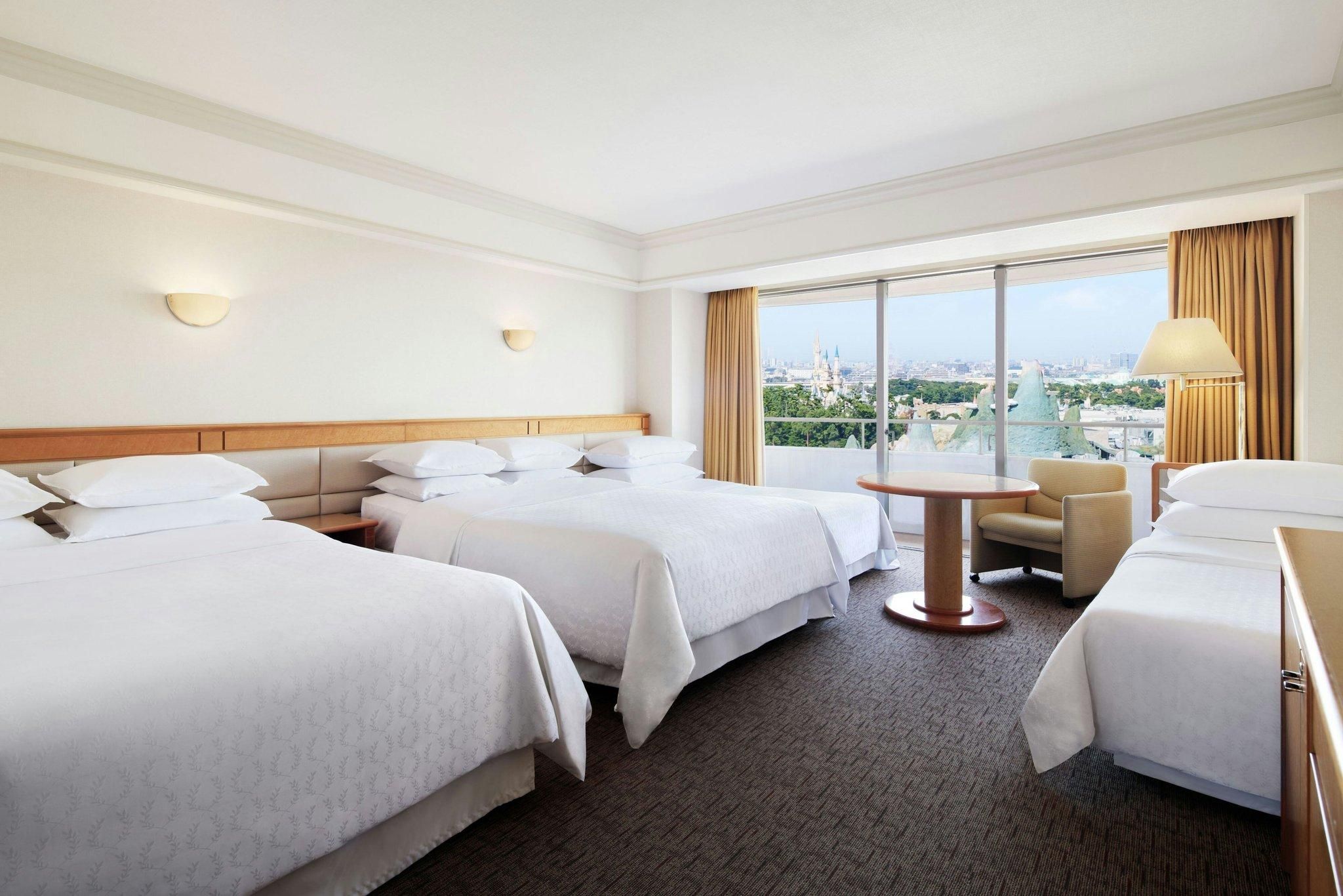 Grande 4 Beds, Guest room, 4 Twin, Disney or Bay view, Main Building, Balcony