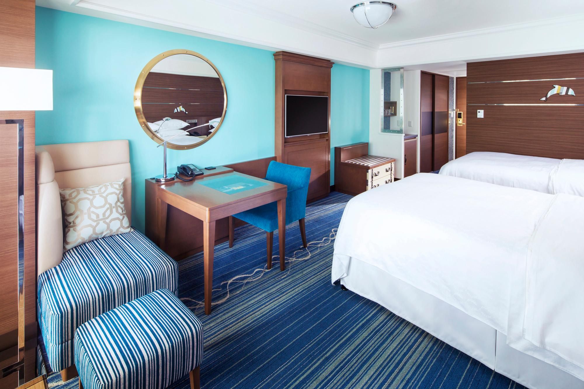 Ocean Dream 2 Beds, Guest room, 2 Double, Disney or Bay view, Balcony