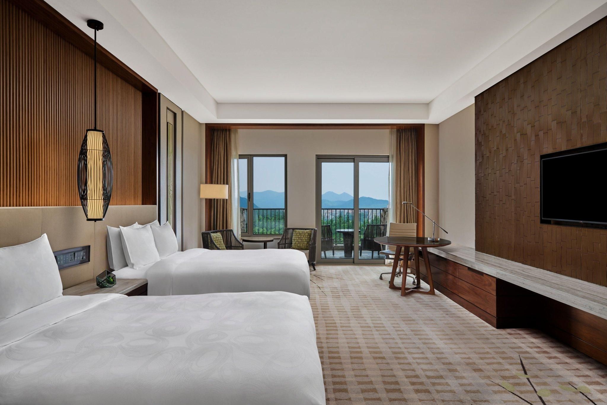 Mountain View, Guest room, 2 Double, Balcony