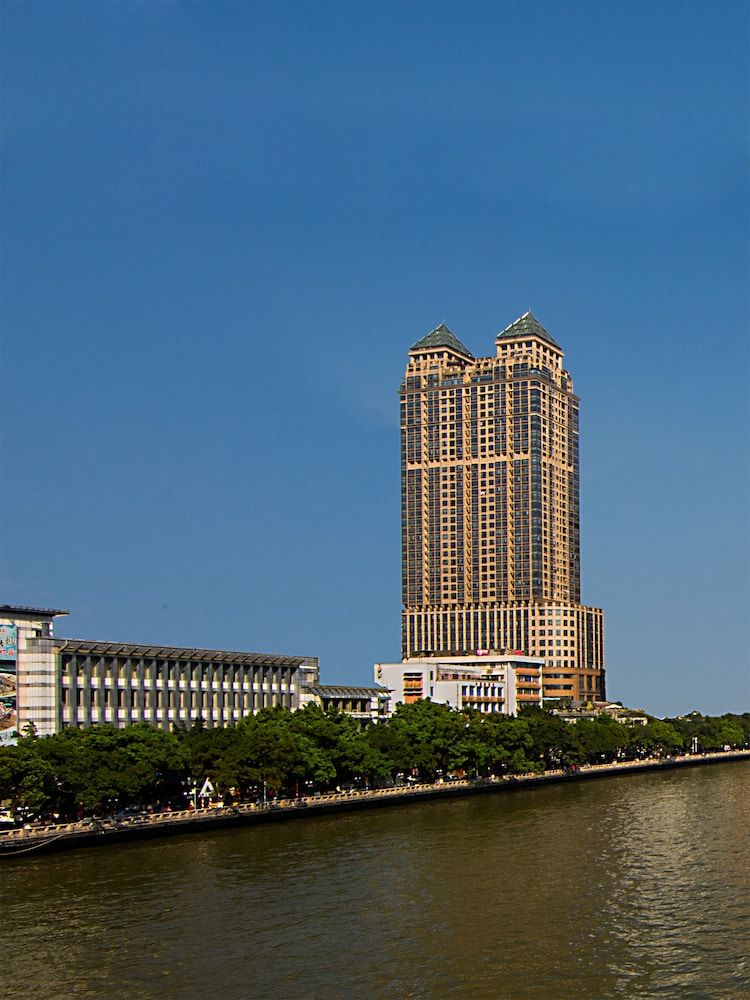 undefined Royal River Apartment 4