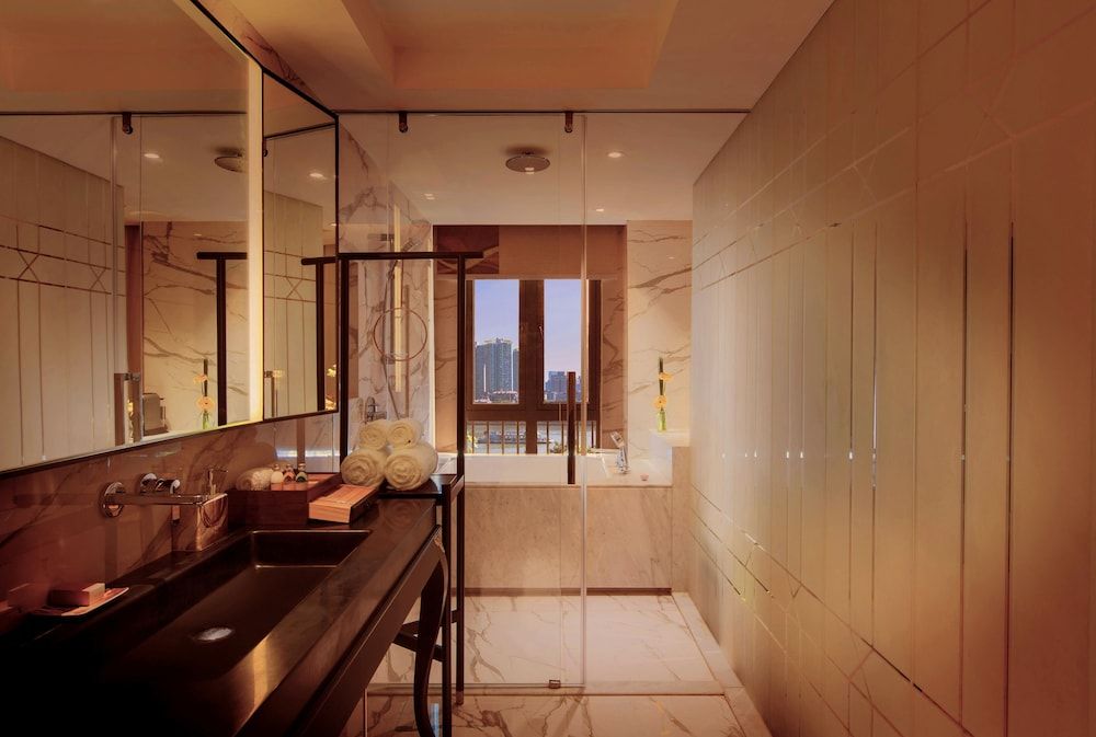 undefined LN Hotel Five 10