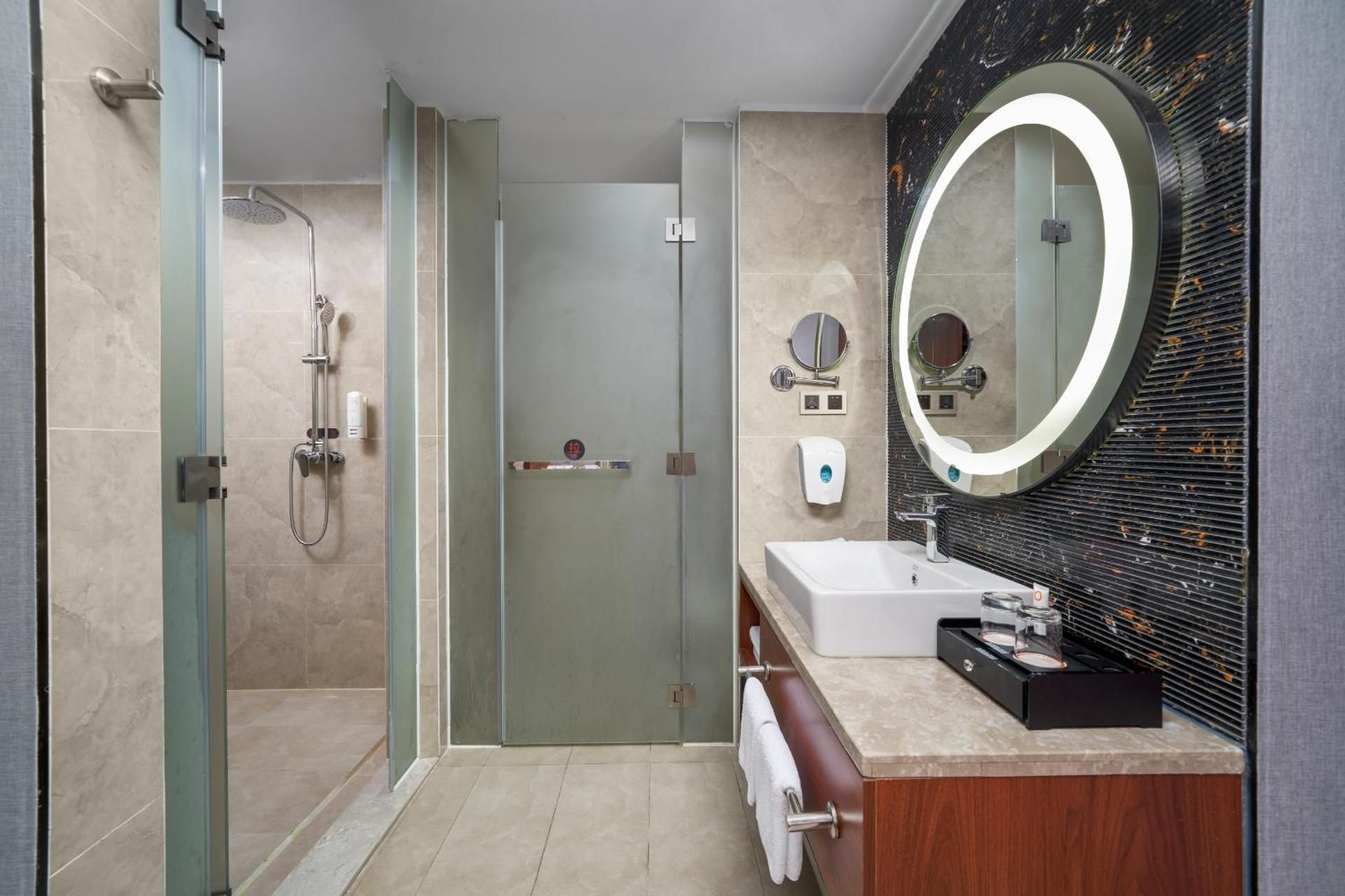 Ausotel Smart Baiyun International Airport T2 2 Bed Twin Superior Room 3