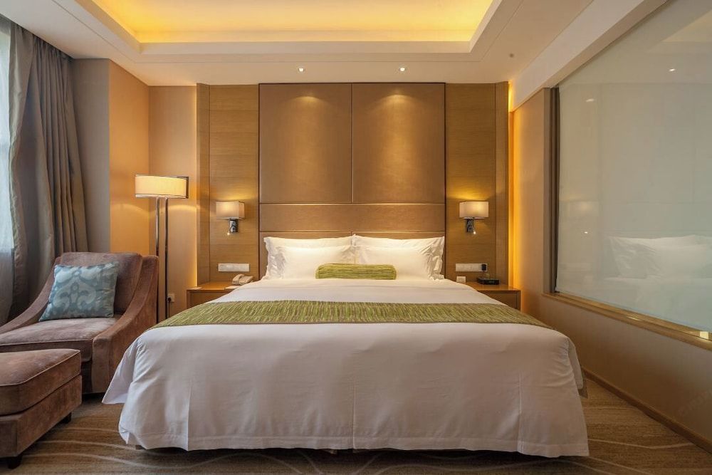 Wyndham Jingzhou Executive Room, 1 King Bed, Smoking 4