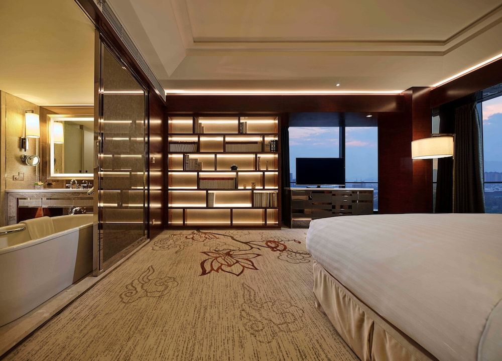 Business Suite with Garden View
