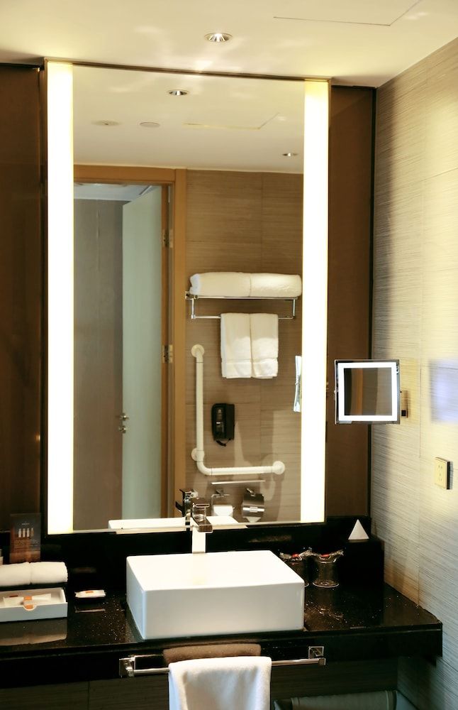 The Qube Hotel Xuzhou East Business Twin Room 6