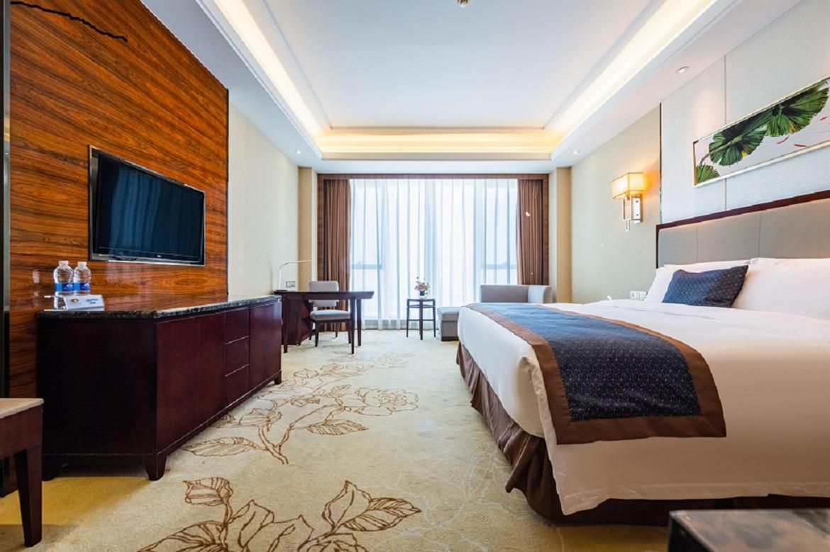 Deluxe King Room