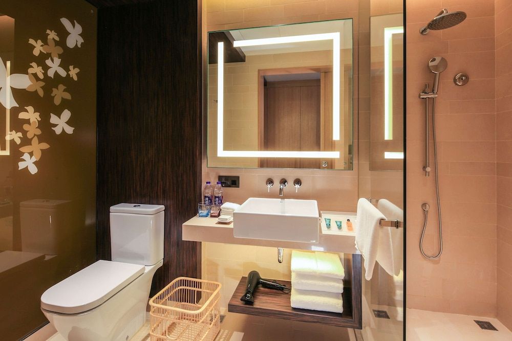 undefined Hilton Garden Inn Ningbo 8