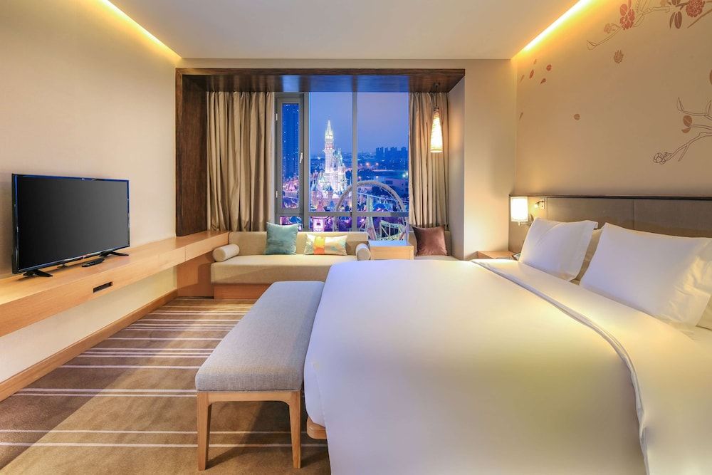 Deluxe Suite, 1 King Bed