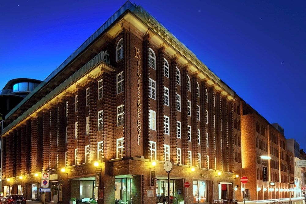 undefined Renaissance Hamburg Hotel 2
