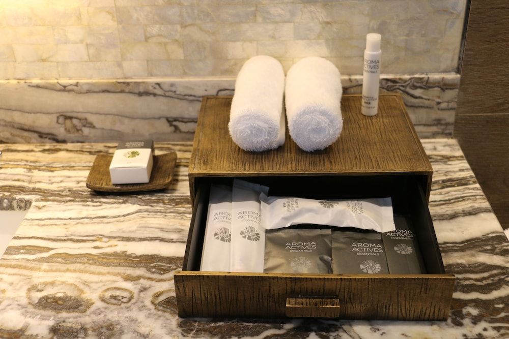 Executive Room, Business Lounge Access