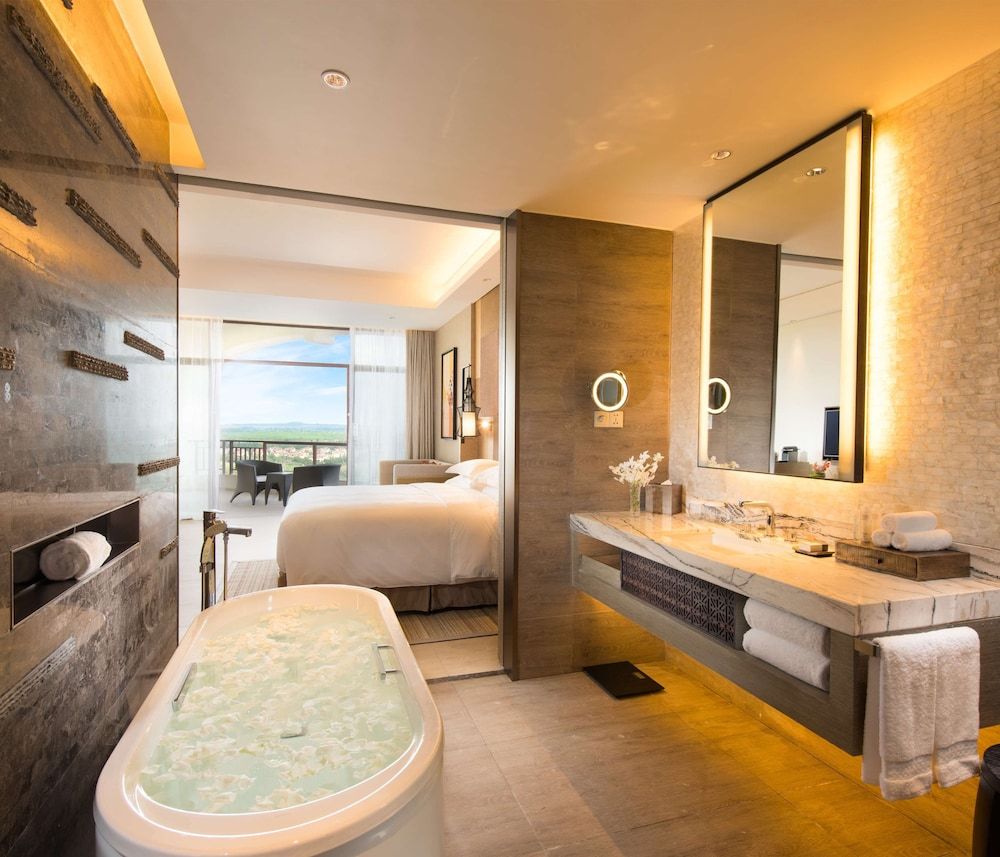 Executive Room, Business Lounge Access