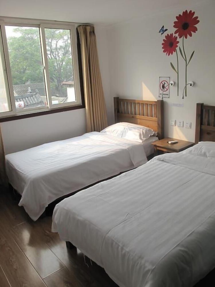 undefined Lucky Family Hostel 3