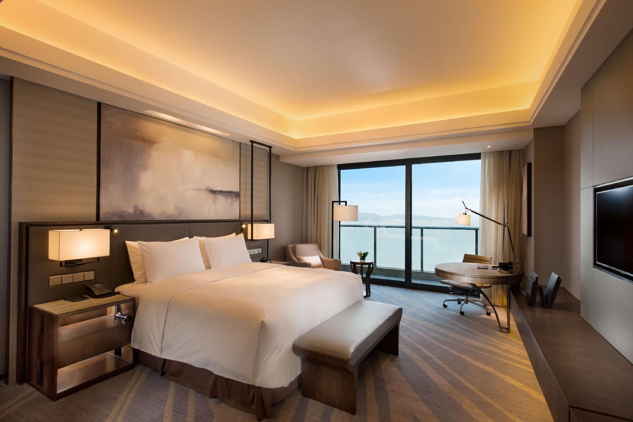 Deluxe Sea View King Room 