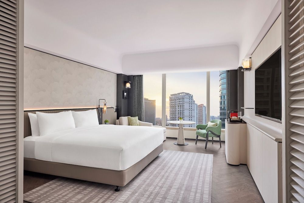 Premium Room, 1 King Bed