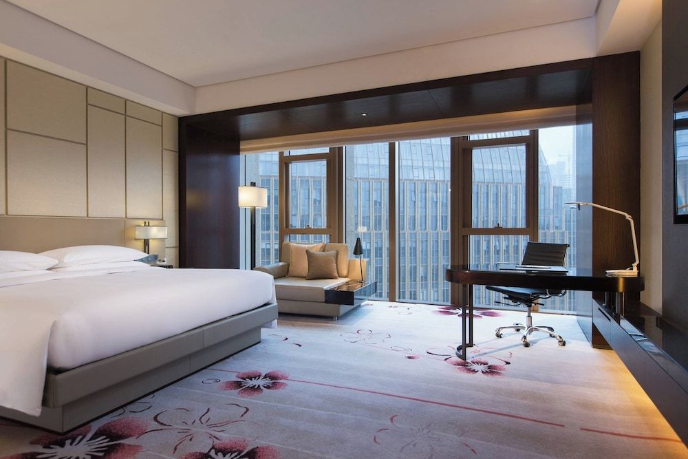 Deluxe Room, 1 King Bed, Non Smoking
