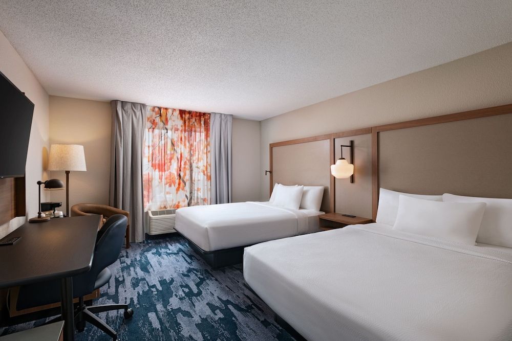 Room, 2 Queen Beds, Non Smoking (Mobility Accessible, Tub)