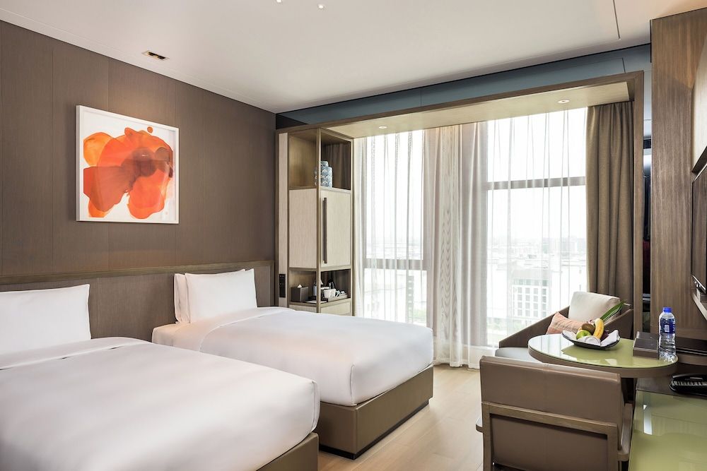 undefined Novotel Shanghai Clover 3