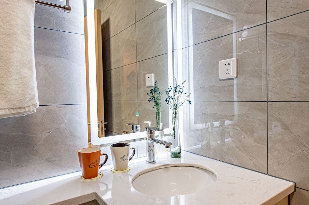 Shanghai JOYFUL YARD Hotel Standard Twin Room 9