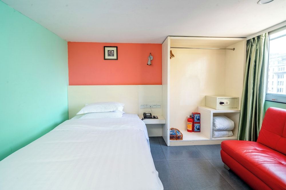 undefined LN White House Hotel 9