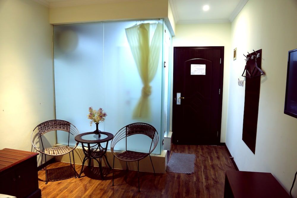 Shared Dormitory (2 Bunk Beds)