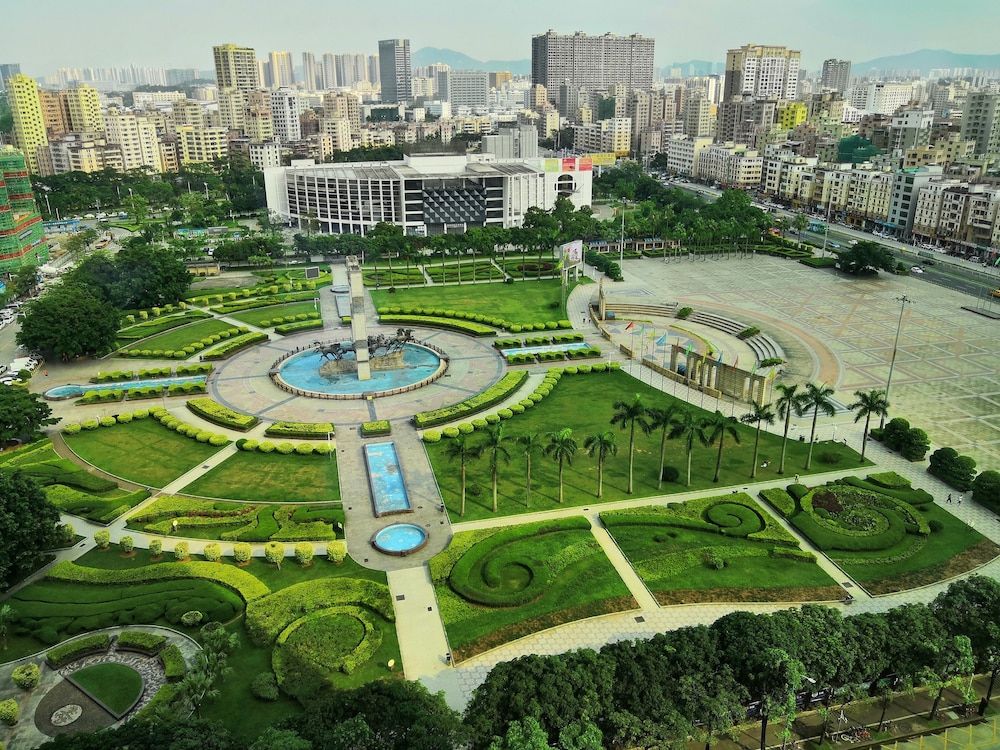 undefined DoubleTree by Hilton Hotel Shenzhen Longhua 7