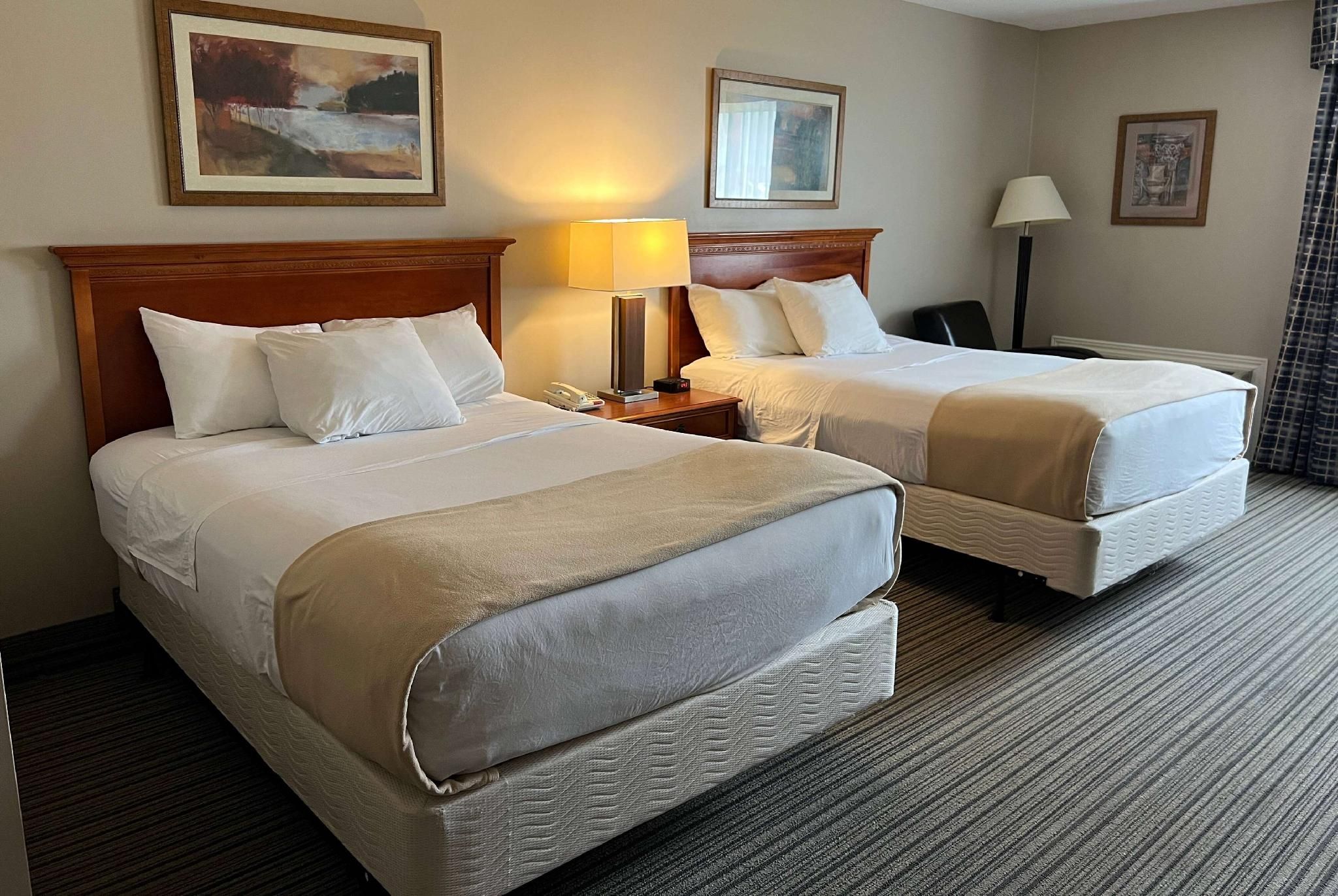 2 Queen Beds Non-Smoking