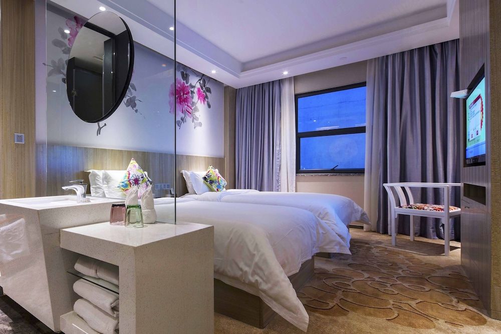 PACO Hotel Guangzhou Dongfeng Road Branch Superior Twin Room (without window) 2