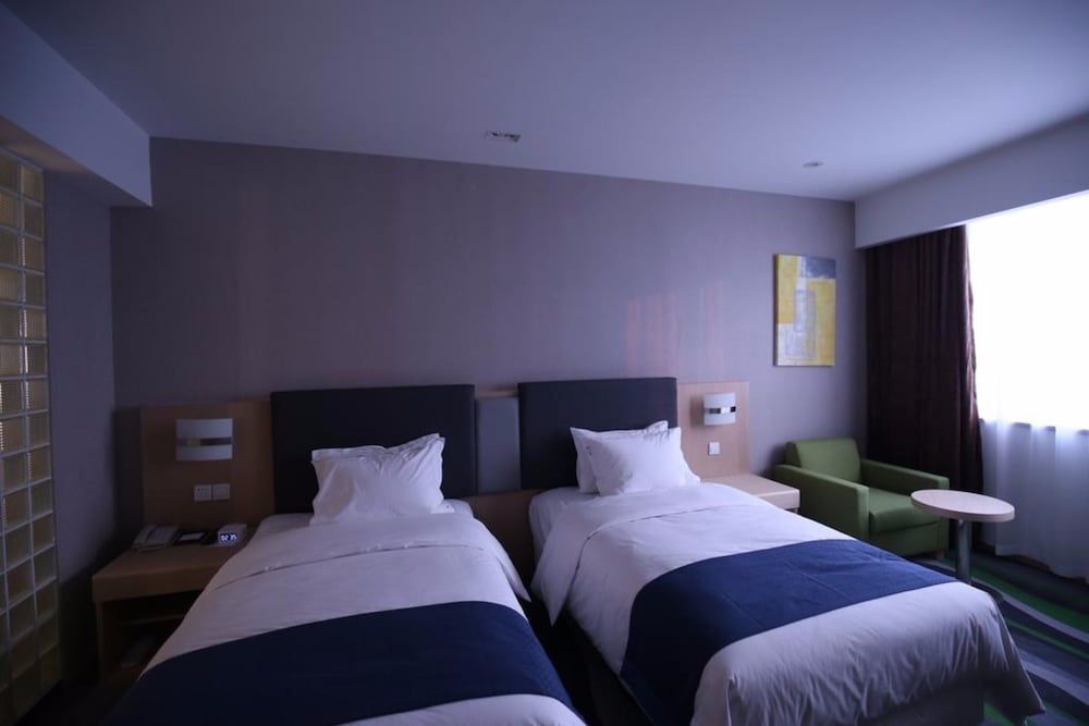 Holiday Inn Express Jinan High-Tech Zone by IHG Superior Room, 2 Twin Beds 5