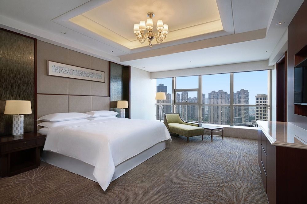 Club Suite, 2 Bedrooms, City View