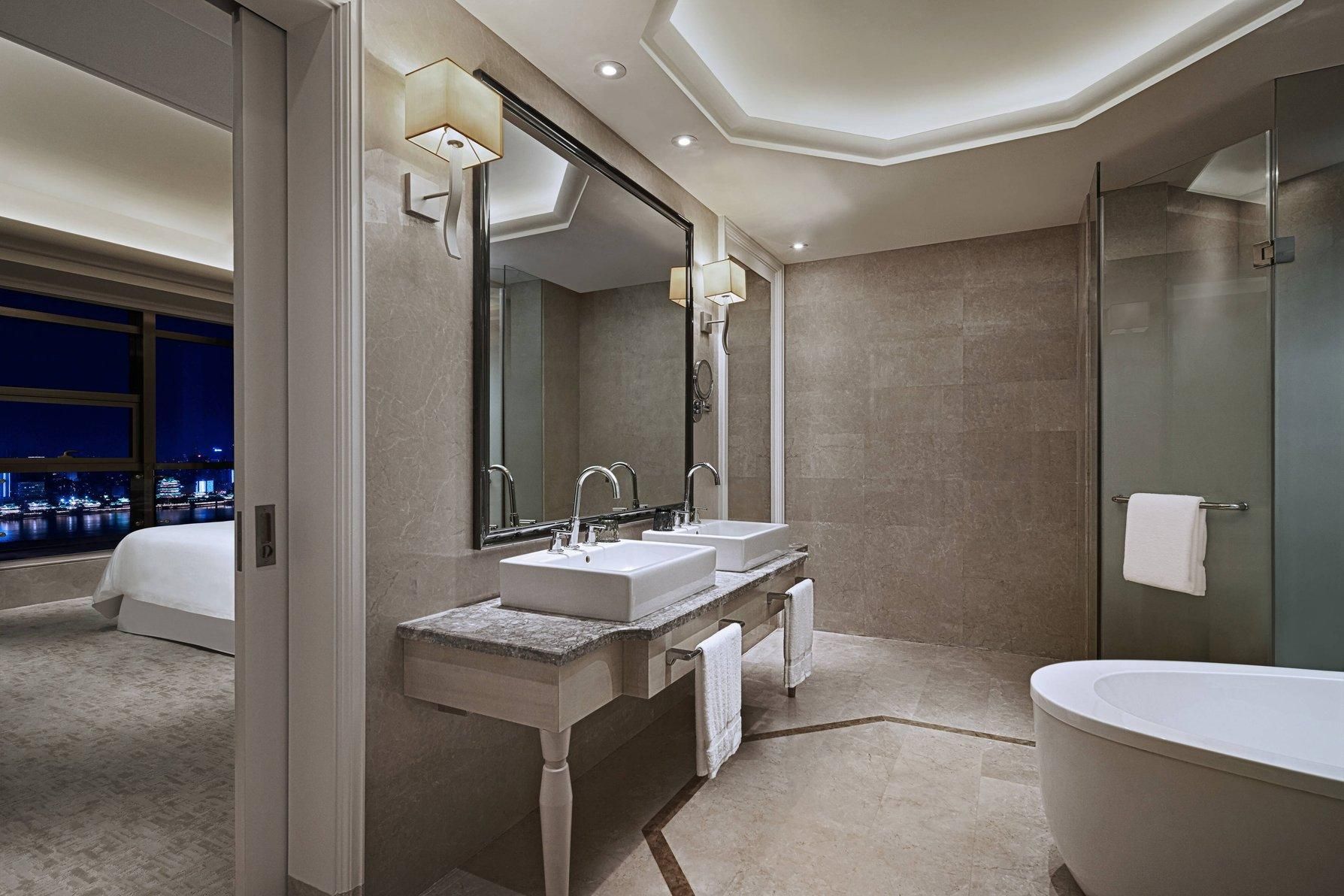 Ambassador Suite, Club lounge access, 2 Bedroom Larger Suite