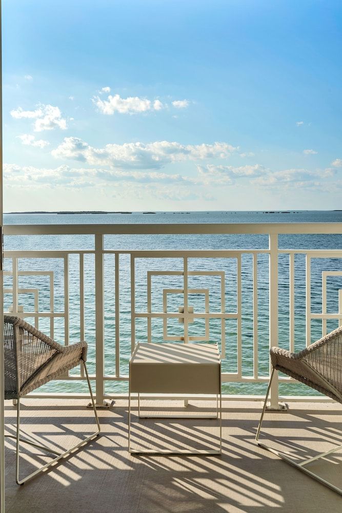 Suite, 1 King Bed (Waterfront)