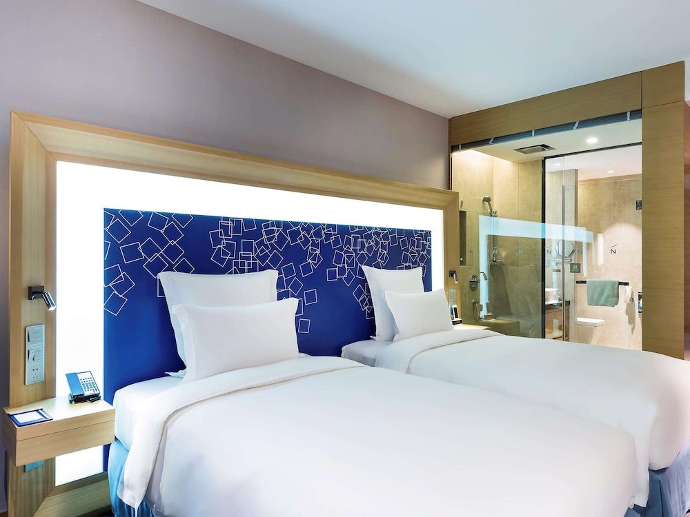 Novotel Ningbo East 