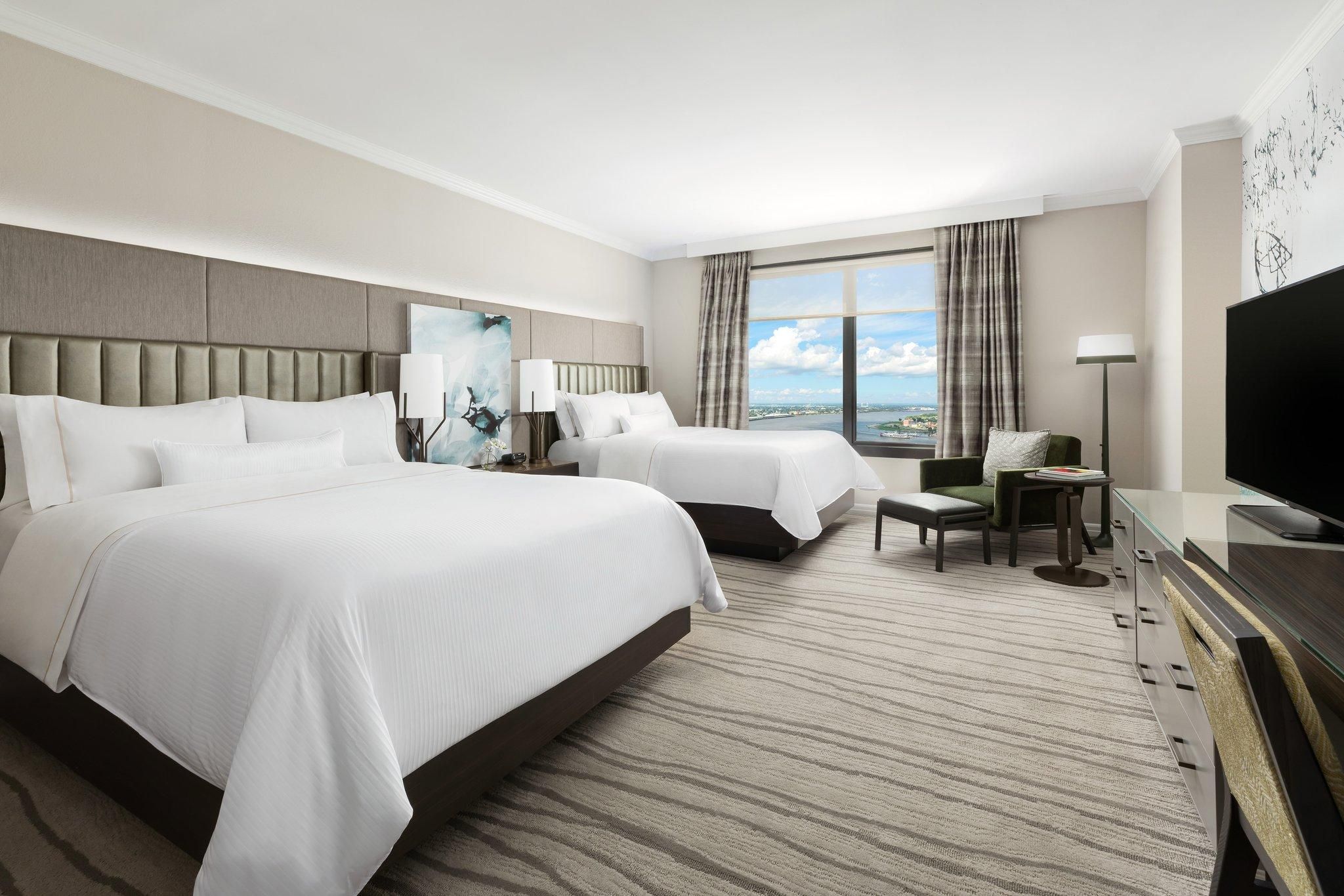 Deluxe, Guest room, 2 Queen, River view