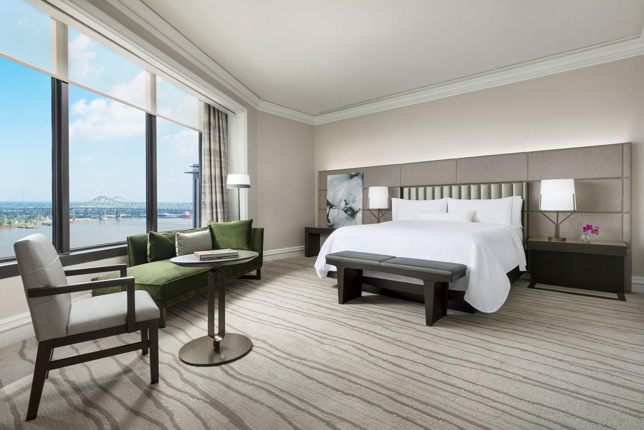1 Bedroom Presidential Suite, 1 King, River view