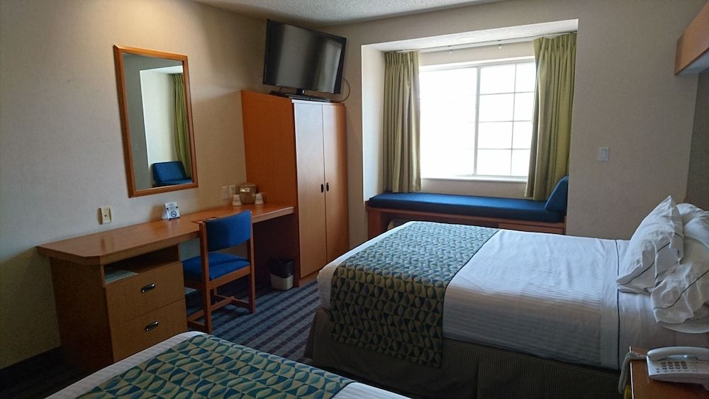 Standard Room, 2 Queen Beds, Accessible