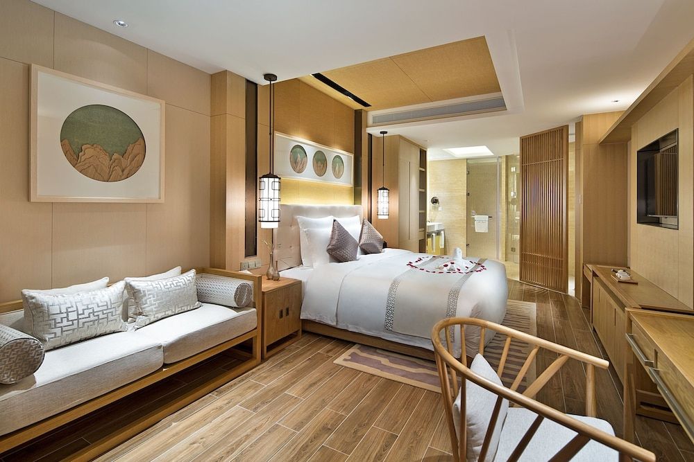 GG Bond Kids Family Room